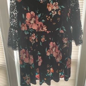 Floral stretch top